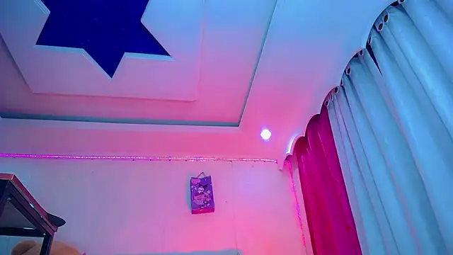 NahomiCamper online show from 03/14/26, 01:44