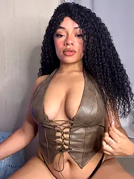 Snapshot of Alyssa_Houston chatting on 09/21/25, 03:41 Alyssa Houston online show from 09/21/25, 03:41