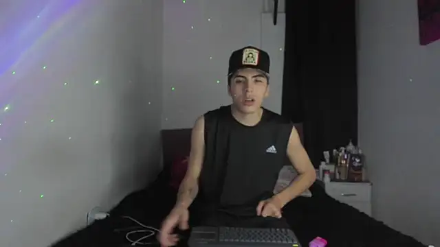 HeellBoy  online show from 04/30/26, 05:58