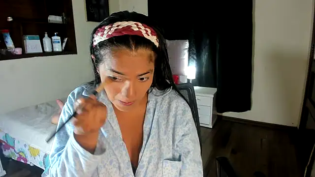 arianithaxox online show from 01/05/25, 10:08