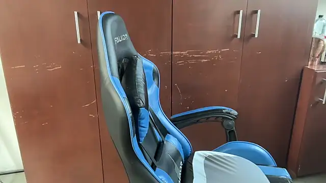 alanan881 online show from 02/09/26, 06:56