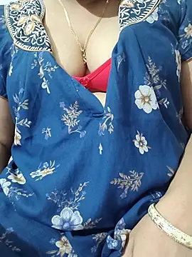 Snapshot of samitasharma chatting on 04/23/26, 01:57 samitasharma online show from 04/23/26, 01:57