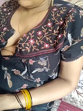 Snapshot of samitasharma chatting on 05/19/26, 07:26 samitasharma online show from 05/19/26, 07:26
