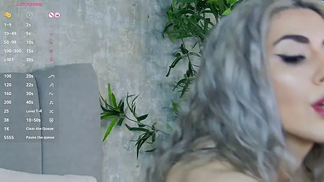 CelineMeyerr online show from 01/15/25, 06:33