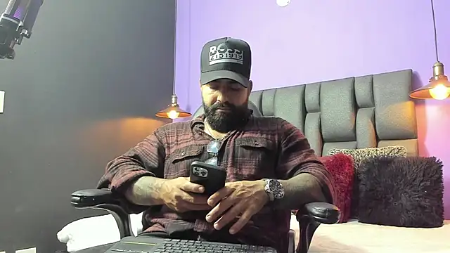 Lyon vach online show from 09/20/25, 12:11