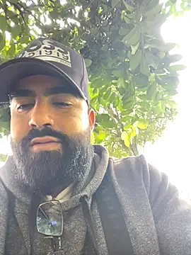 Lyon vach online show from 09/28/25, 04:45