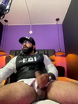 Lyon vach online show from 10/24/25, 02:24