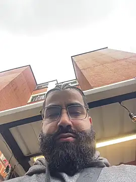 Lyon vach online show from 12/02/25, 01:50