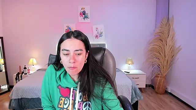 Icysweetcam online show from 04/17/26, 12:19