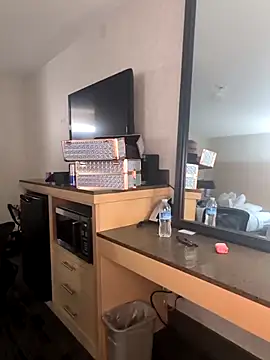 Snapshot of JusticeXXX68 chatting on 10/11/25, 01:53 JusticeXXX68 online show from 10/11/25, 01:53