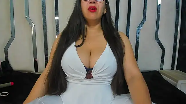 Catherine tabarezx online show from 11/12/25, 12:05