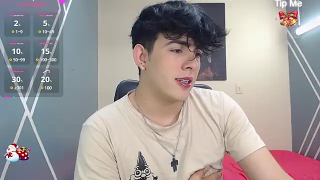 Snapshot of nolan_twink1 chatting on 12/21/24, 05:40 nolan twink1 online show from 12/21/24, 05:40