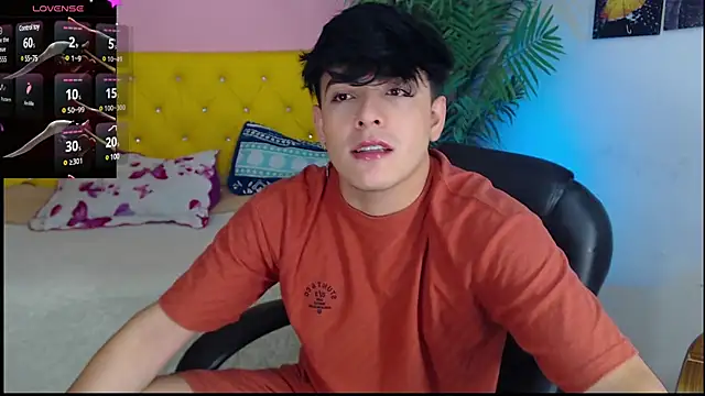 Snapshot of nolan_twink1 chatting on 01/04/25, 05:58 nolan twink1 online show from 01/04/25, 05:58