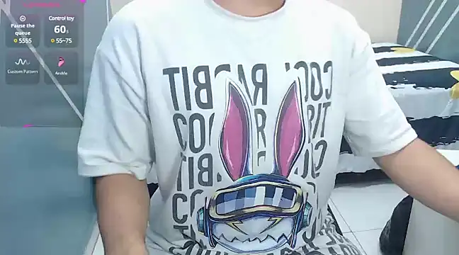 Snapshot of nolan_twink1 chatting on 02/07/25, 05:40 nolan twink1 online show from 02/07/25, 05:40