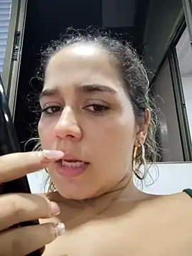 LaurenWelly  online show from 03/04/25, 01:23