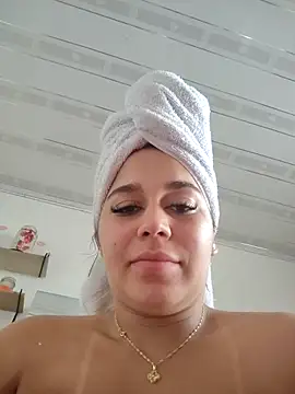 LaurenWelly  online show from 12/17/25, 08:26