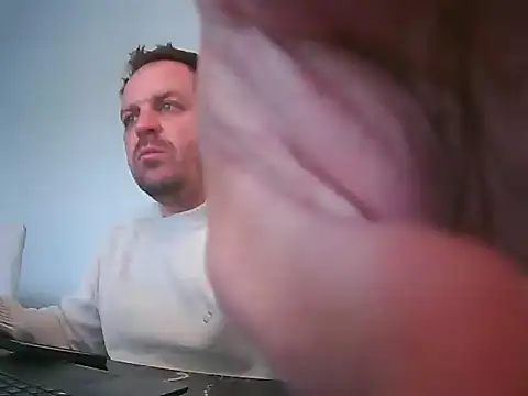 ciru2023 online show from 10/28/25, 06:21