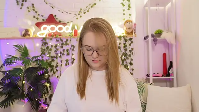 MonicaAsis online show from 02/19/26, 06:15