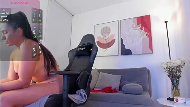 sofiiajones online show from 02/15/26, 12:40