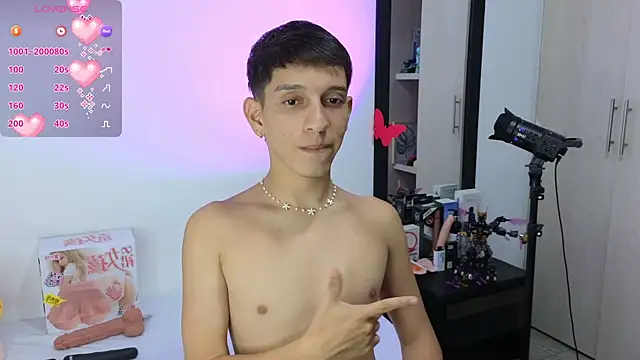 Snapshot of milky__boy_ chatting on 12/14/24, 04:23 milky boy online show from 12/14/24, 04:23