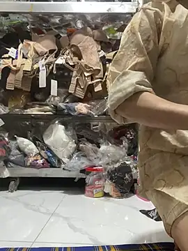 Snapshot of Cesywet chatting on 02/07/25, 03:12 Cesywet online show from 02/07/25, 03:12