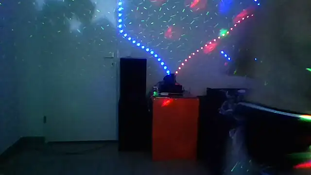 Snapshot of brunoguunot chatting on 03/21/25, 07:13 brunoguunot online show from 03/21/25, 07:13