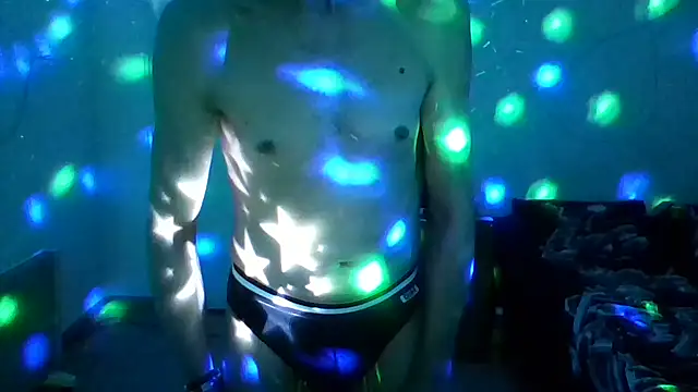 Snapshot of brunoguunot chatting on 03/21/25, 10:17 brunoguunot online show from 03/21/25, 10:17