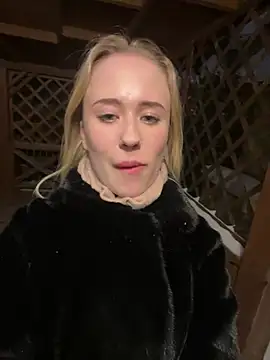 Snapshot of SashaBrooks chatting on 02/17/25, 09:30 SashaBrooks online show from 02/17/25, 09:30