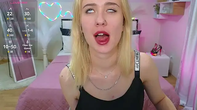 Snapshot of SashaBrooks chatting on 02/28/25, 09:33 SashaBrooks online show from 02/28/25, 09:33