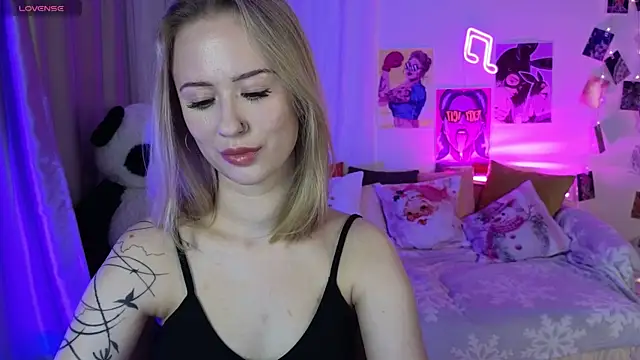 SashaBrooks online show from 12/20/25, 02:02