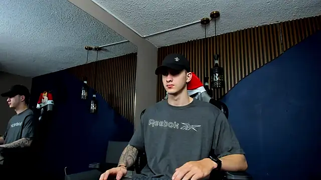 Snapshot of JacksonOlsenn chatting on 01/08/25, 02:14 JacksonOlsenn online show from 01/08/25, 02:14