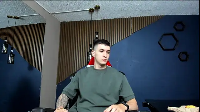 Snapshot of JacksonOlsenn chatting on 01/11/25, 12:18 JacksonOlsenn online show from 01/11/25, 12:18