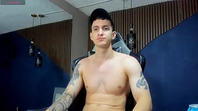 Snapshot of JacksonOlsenn chatting on 01/24/25, 11:59 JacksonOlsenn online show from 01/24/25, 11:59
