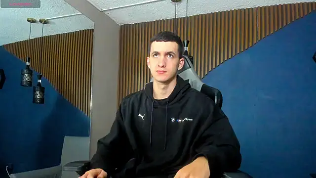 Snapshot of JacksonOlsenn chatting on 01/27/25, 12:16 JacksonOlsenn online show from 01/27/25, 12:16