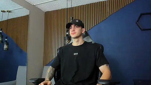 Snapshot of JacksonOlsenn chatting on 02/10/25, 04:14 JacksonOlsenn online show from 02/10/25, 04:14