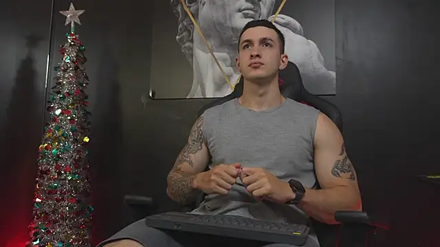 JacksonOlsenn online show from 12/13/25, 08:47