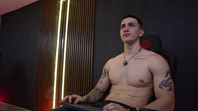 JacksonOlsenn online show from 02/10/26, 08:57