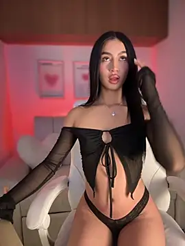 maddy bronw  online show from 10/07/25, 11:57