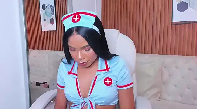 RoxannaHanson online show from 03/01/25, 04:26