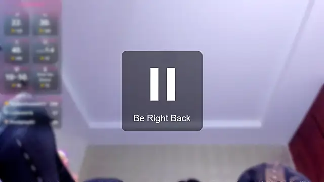 Snapshot of evelyn_wine chatting on 02/25/25, 04:57 evelyn wine online show from 02/25/25, 04:57