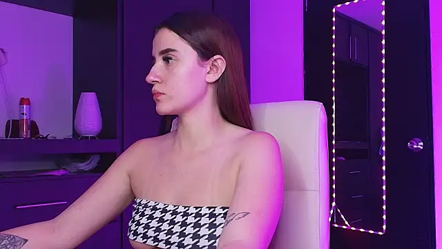 TinaJonnes  online show from 03/17/26, 04:39