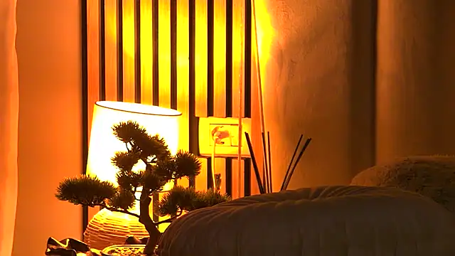 Snapshot of AngeliqueSkye chatting on 11/28/25, 04:15 AngeliqueSkye online show from 11/28/25, 04:15