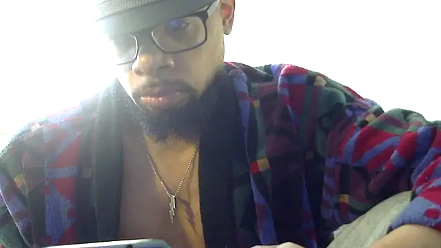 Snapshot of WhiskeyWood_DuhGOD chatting on 01/12/26, 05:18 WhiskeyWood DuhGOD online show from 01/12/26, 05:18