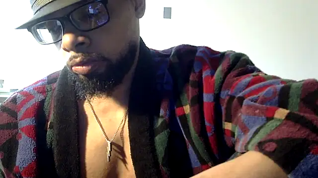 Snapshot of WhiskeyWood_DuhGOD chatting on 01/13/26, 05:18 WhiskeyWood DuhGOD online show from 01/13/26, 05:18