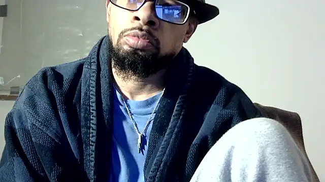 Snapshot of WhiskeyWood_DuhGOD chatting on 01/16/26, 01:53 WhiskeyWood DuhGOD online show from 01/16/26, 01:53