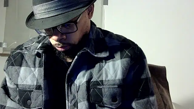 Snapshot of WhiskeyWood_DuhGOD chatting on 01/19/26, 02:15 WhiskeyWood DuhGOD online show from 01/19/26, 02:15