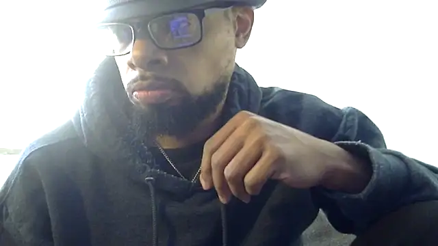 Snapshot of WhiskeyWood_DuhGOD chatting on 02/04/26, 05:41 WhiskeyWood DuhGOD online show from 02/04/26, 05:41