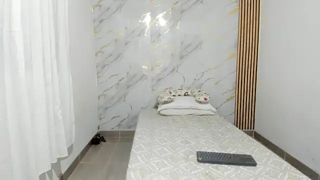 coralcarter1 online show from 01/15/26, 02:16