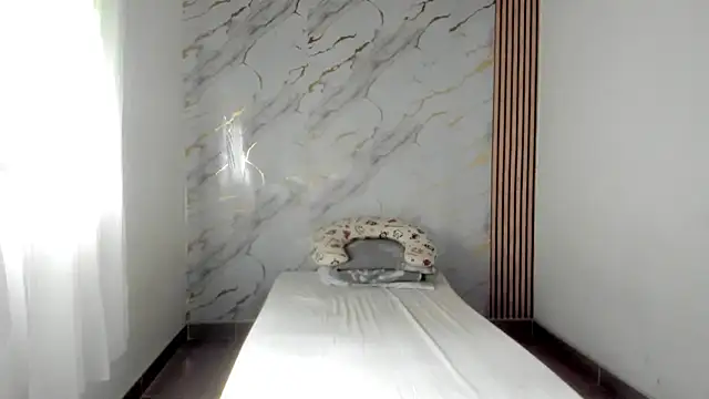 coralcarter1 online show from 02/15/26, 04:14