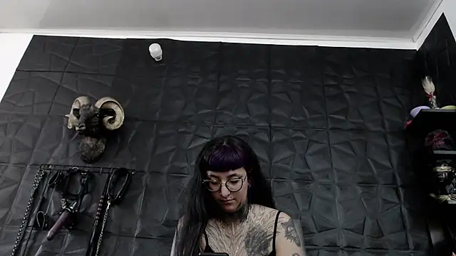 Agata Darkness online show from 07/17/26, 04:34